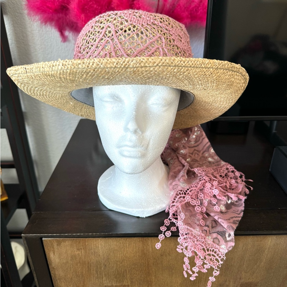 Artisan Straw Hat with Purple- Pinkish Lace and Large Flowers - Picture 6 of 9